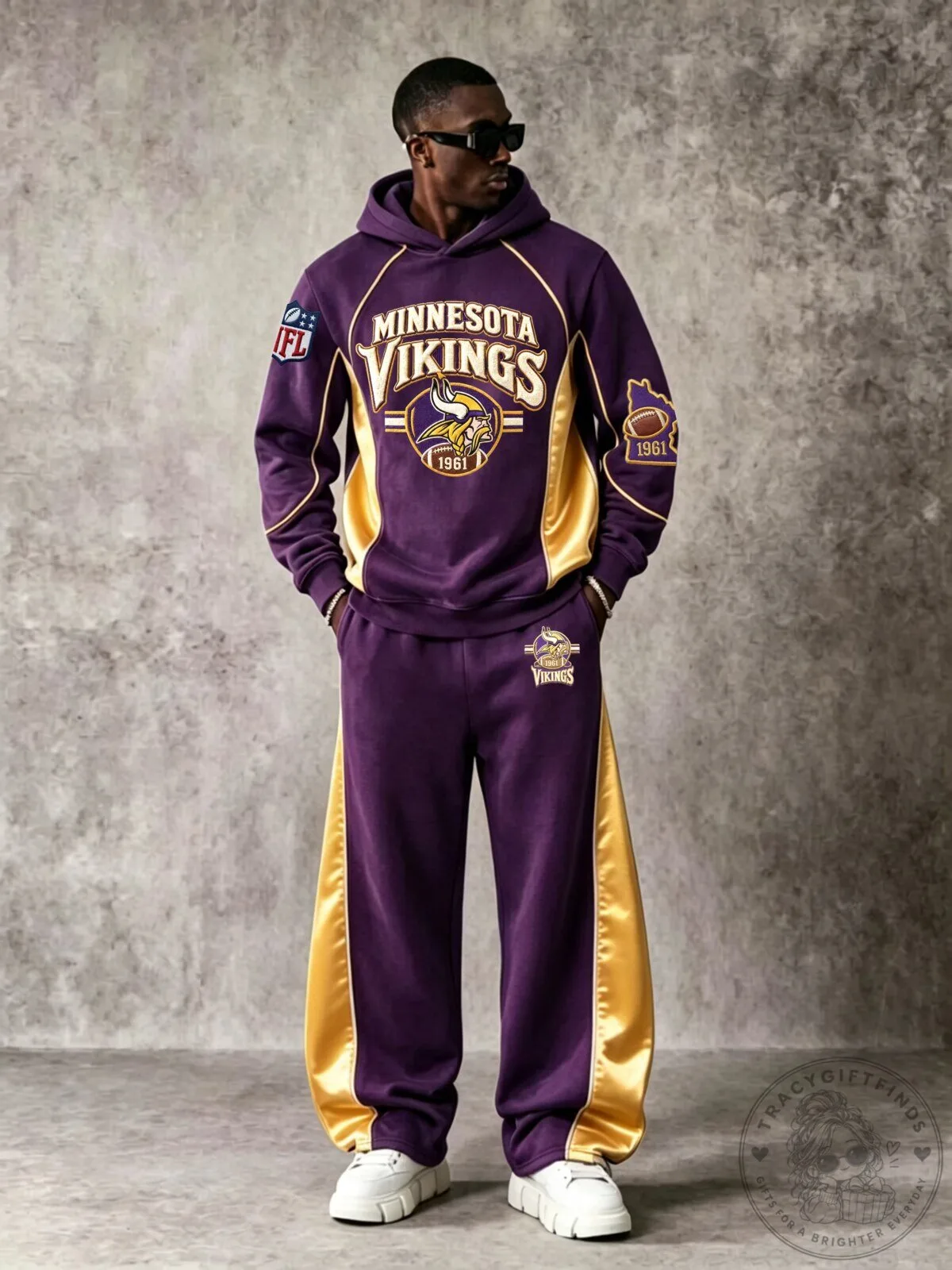 Minnesota Vikings Football Team Purple and Gold Hoodie and Jogger Pants Set